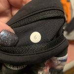 Lululemon size 6/8 shorts great condition and new
4 pairs Photo 2