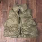 Amazon Green Cropped Puffer Vest  Photo 0