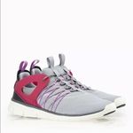 Nike • free viritous wolf grey fuchsia size 9 Photo 35