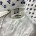 Artisan NY  White & Navy Blue Elegant Paisley Patterned Shorts Women’s Size 10 Photo 5