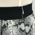 White House | Black Market WHBM Snakeprint Skirt sz 2 in black and white Photo 4