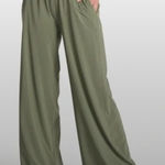 Vuori  Olive Green Wide Leg Pants Size L Photo 0