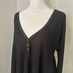 Free People We the Free () black oversize henley top size S Photo 3