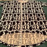 LuLaRoe  NWT Disney Queens cute T-shirt that runs big Photo 3