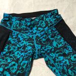 Lululemon Stop At Nothing Crop size 6 Ruched Luxtreme Fleur Sombre Blue Black Photo 11