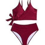 Women's Maroon V Photo 0