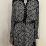 Casual Black and White Geometric Paisley Print Dress. Medium. Dot Pattern Trim. Photo 0
