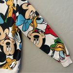 Disney ⭐️ Mickey and friends white colorful crewneck sweatshirt size XS Photo 9