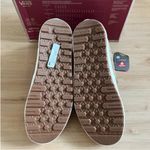 Vans Sk8-Hi Mte-2 Shoe Brown
VN0007NKGWU Mens 8.0 US Women 9.5 US Photo 10