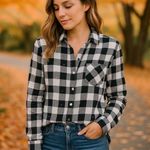 American Eagle Black and White Plaid Flannel with Pink Hearts Photo 4