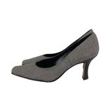 Karen Scott  Dreamer Pumps Photo 2