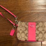 Coach Wristlet Photo 0