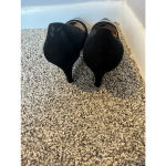 Banana Republic suede pumps Photo 3