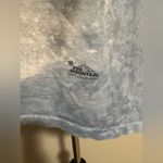 The Mountain EUC  Blue and White Snow Plow Wolf Graphic Long Sleeve Tee size XL Photo 5