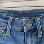 Vineyard Vines Women’s 00 Blue Denim Cuffed Shorts Photo 1