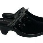 White Mountain Womens  Water Resistant Black Suede Clogs with Sweater Collar 6.5 Photo 0