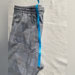 H&M  Men's Checkered Gray Pants Photo 7