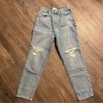 Madewell  Light Wash Distressed The Mom Jeans Size 25 Photo 0