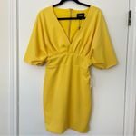 Alexia Admor NWT  $225 Deep V-Neck Mini Dress Yellow Women's‎ Size Small Photo 2