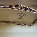 Leopard Print Women's Heels 👠 size 8 Brown Photo 4
