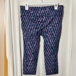 GapFit gFast Pink Multi Stripe Spacedye Jacquard Capri Size Medium Photo 5