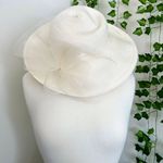 Vintage Cream Bow Hat White Photo 2