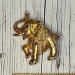 Vintage Gold Tone Elephant Brooch โ Trunk Up, Pearl Saddle, Red Stone Eye, 1.25โ Photo 4