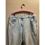 Mom High Rise Light Blue Jeans Ripped Knees Woman’s Size 18 Regular Photo 3