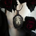 Gothic Crow Forest Cameo Pendant Necklace A Stylish Rope‎ Necklace Black Photo 4