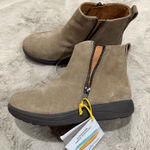 NWT Strive Bamford II Ankle Boots Photo 0