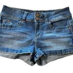 Wanna Betta Butt women's size 9 denim shorts Blue Photo 0