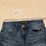 Express Jeans sz 6 faded feathered distressed cropped legging jean EUC Blue Photo 12
