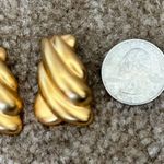 Anne Klein gold tone sculptural seashell waves clam shell shape earrings Photo 4