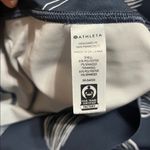 Athleta High Rise Sonic Skirt Skort Navy Blue Floral Large Photo 8