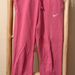 Nike  Women’s Sweatpants Photo 0