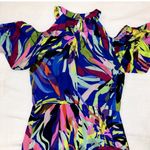 Gibson Latimer  Cold Shoulder Floral High-Low
Dress Size Large Tropical Print Photo 7