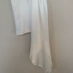 Akira  white dress Photo 4