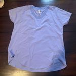 Athleta Women's  zephyr v-neck T-shirt in periwinkle Photo 2