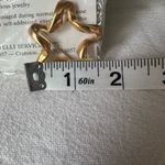 Vintage Brooch Beautiful Star Gold Tone Pin new in packaging Photo 2