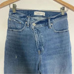 Abercrombie & Fitch The 90's Straight Leg Ultra High Rise Jeans Size 0 / 25 Photo 4