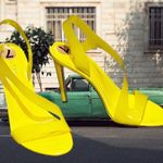 Guess NEW Women's Ferry Asymmetrical Lucite Clear Dress Sandals Photo 2