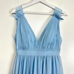 Mac Duggal  Plunge Neck Chiffon Grecian Gown in Powder Blue Size US 2 Photo 4