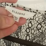 Pleione  long sleeved top black & white lace Photo 3