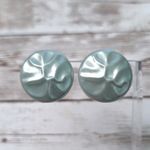 Vintage Screw Back Earrings Photo 0