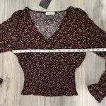 Paper Crane NWT  Long Sleeve V Neck Smocked Peasant Top Black Floral Size XS Photo 3