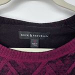 Rock & Republic  RED & BLACK LONG SLEEVE HI-LOW TOP SMALL Photo 2