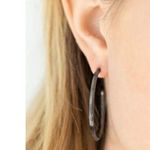 Paparazzi Chic as Can Be Black Earrings (309) Photo 0