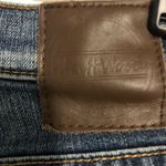 Driftwood floral embroidered distressed jeans women’s size 31 measures 34 x 29” Photo 12