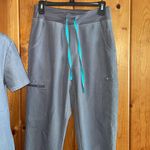 Catarina Scrub Tops for Women — Classic Fit, 1 Pocket FIGS YOLA pants XS/SM Photo 3