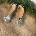 Alex Marie Silver Flats Ladies Size 6 Bows Photo 3